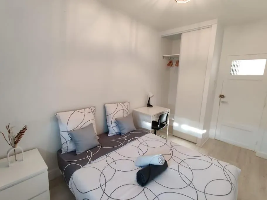Appartement Meuble F4 Centre Clermont-Ferrand Proche Gare Sncf, Stade Rugby, Jaude, 0*,  France